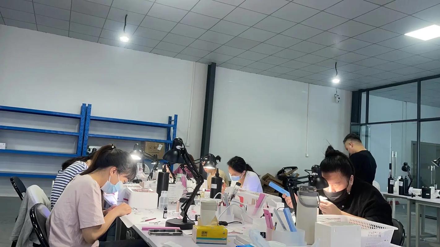 穿戴甲美甲工厂 入驻常平咯～工作内容简单 时间自由 适合